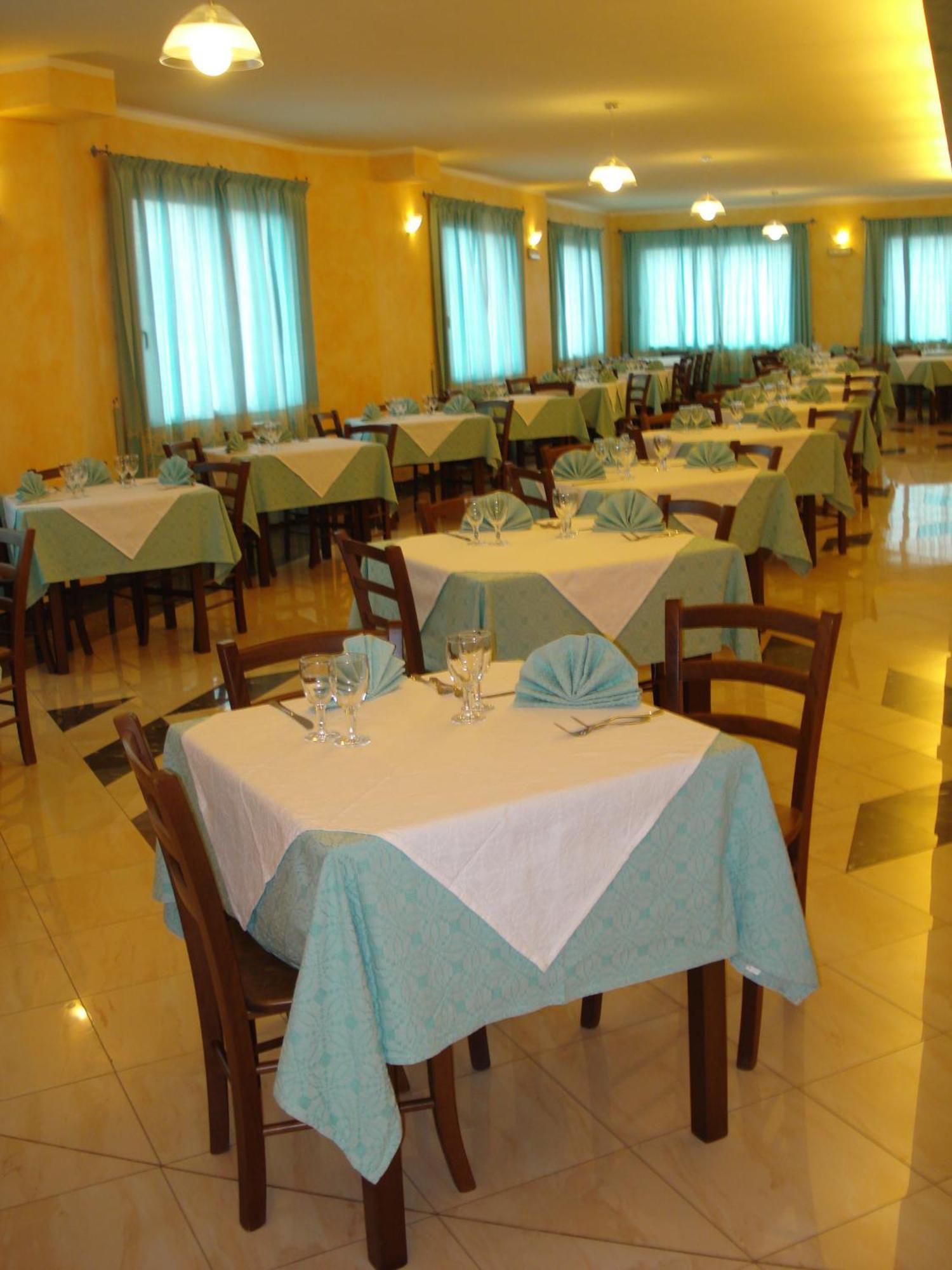 Hotel Baia Marina Orosei Exterior foto